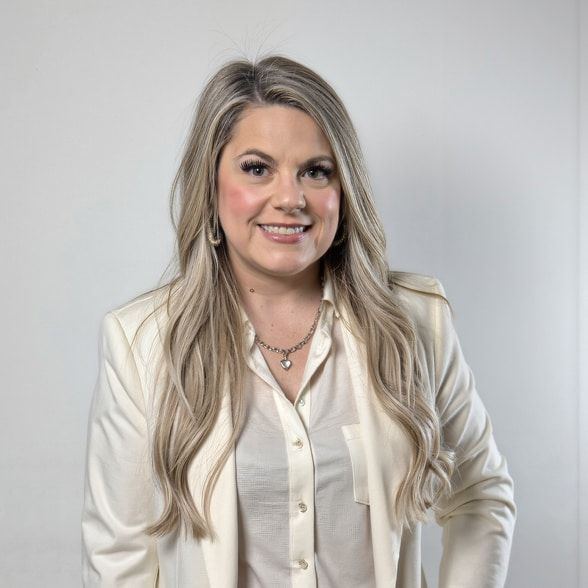 Land Listing Agent Photo