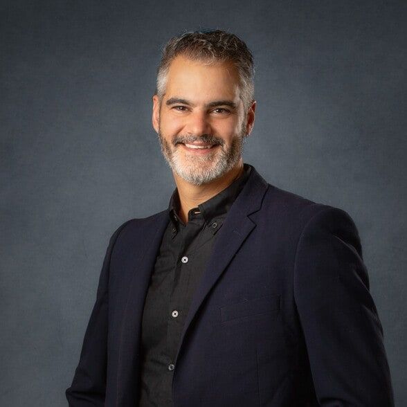 Land Listing Agent Photo