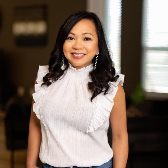 Land Listing Agent Photo