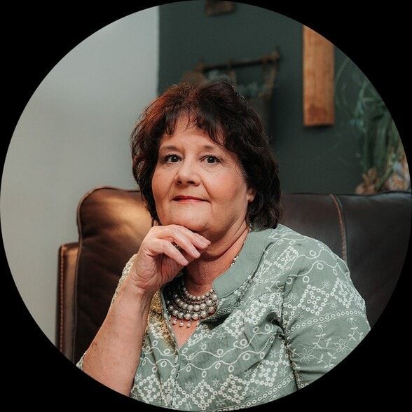 Land Listing Agent Photo