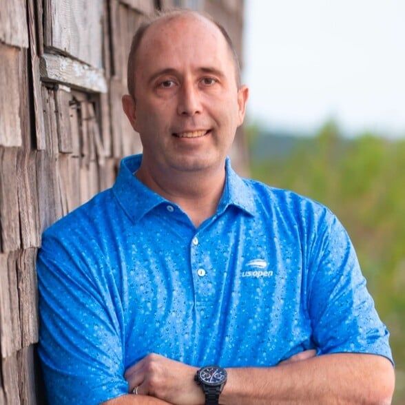 Land Listing Agent Photo