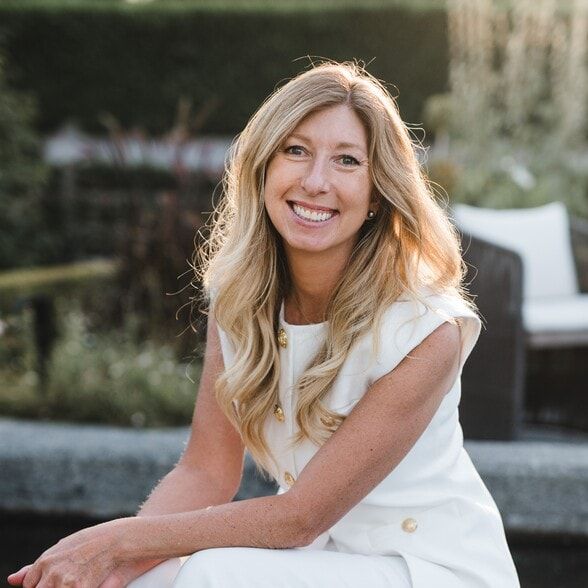 Land Listing Agent Photo