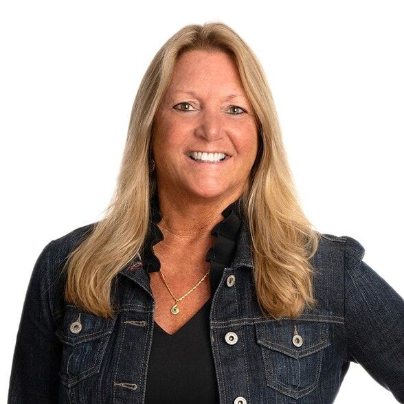 Land Listing Agent Photo