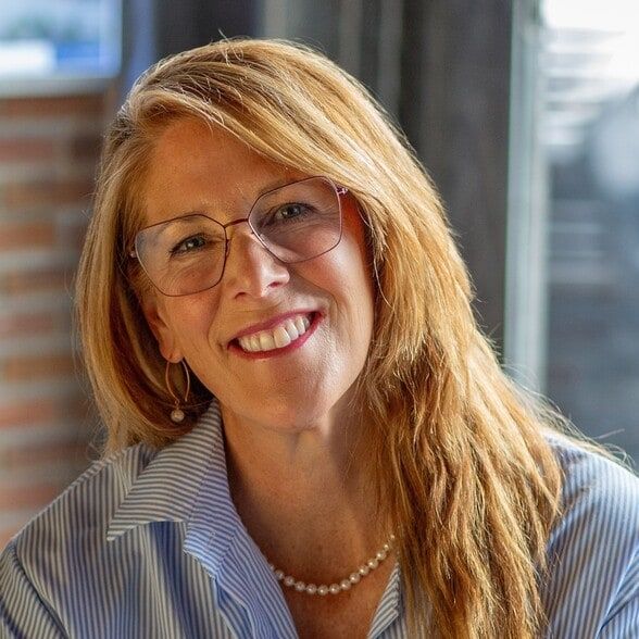 Land Listing Agent Photo