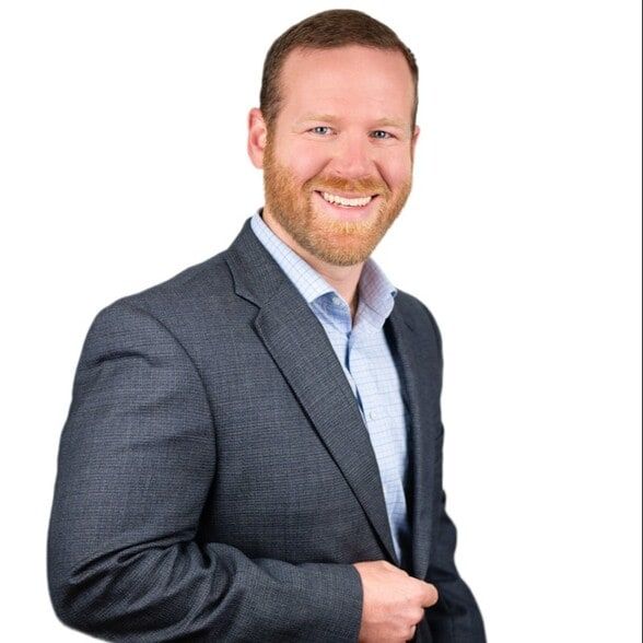 Land Listing Agent Photo