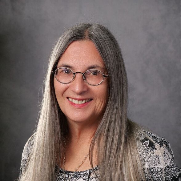 Land Listing Agent Photo