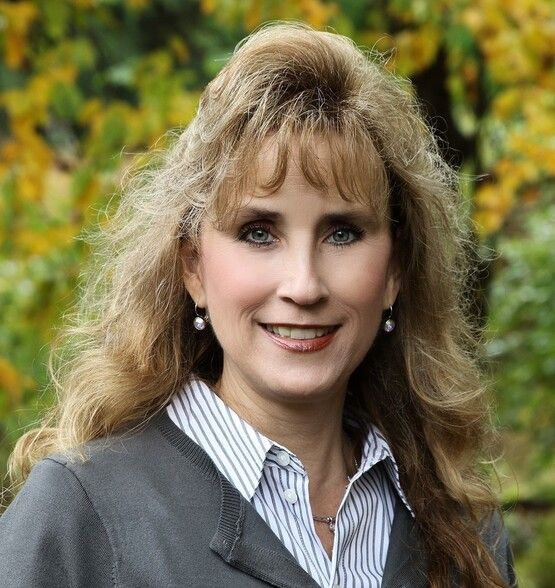 Land Listing Agent Photo