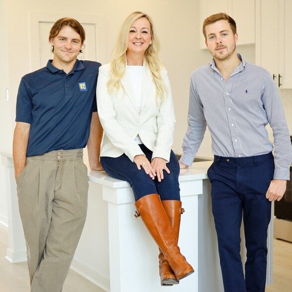 Land Listing Agent Photo