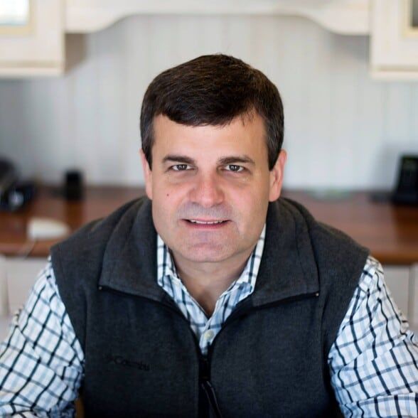 Land Listing Agent Photo