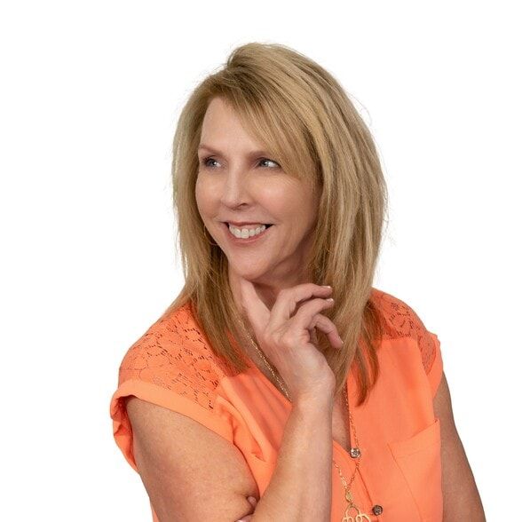 Land Listing Agent Photo