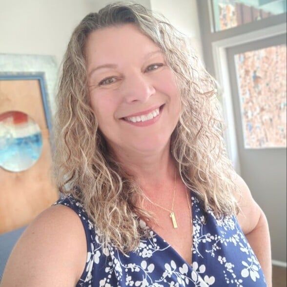 Land Listing Agent Photo