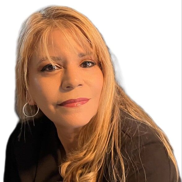 Land Listing Agent Photo