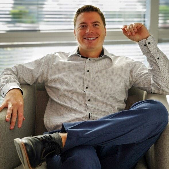 Land Listing Agent Photo