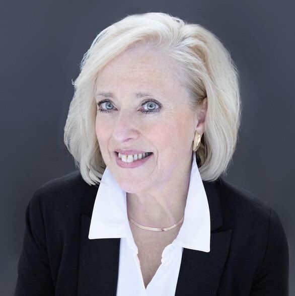 Land Listing Agent Photo