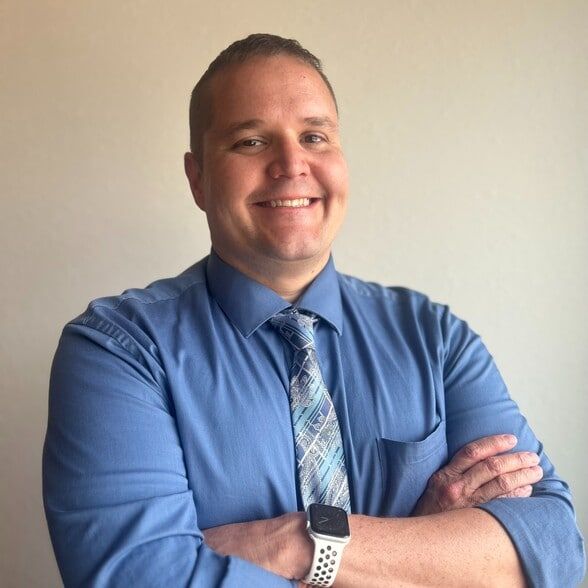 Land Listing Agent Photo