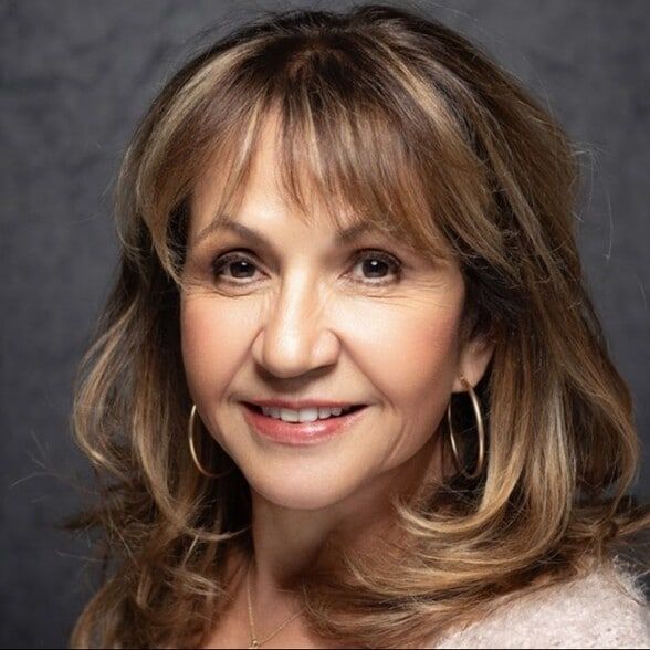 Land Listing Agent Photo