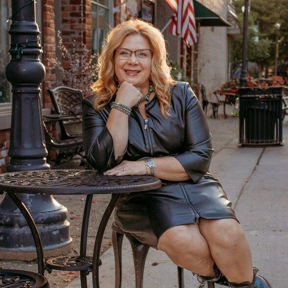 Land Listing Agent Photo