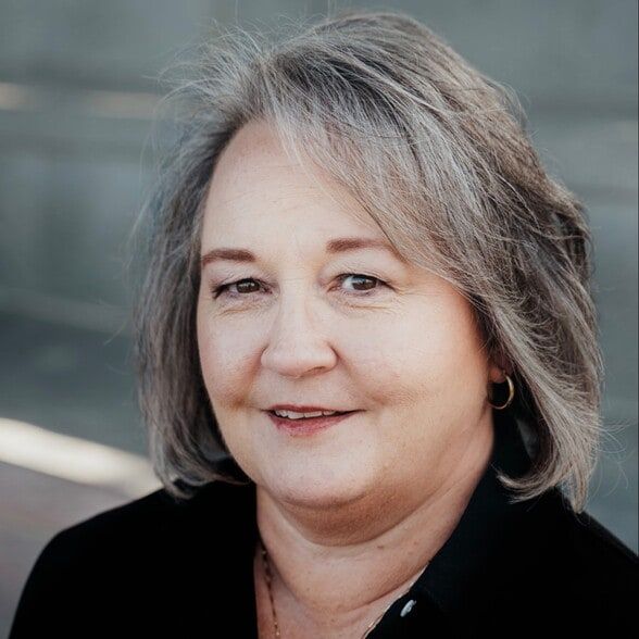 Land Listing Agent Photo