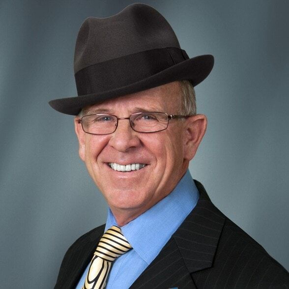 Land Listing Agent Photo