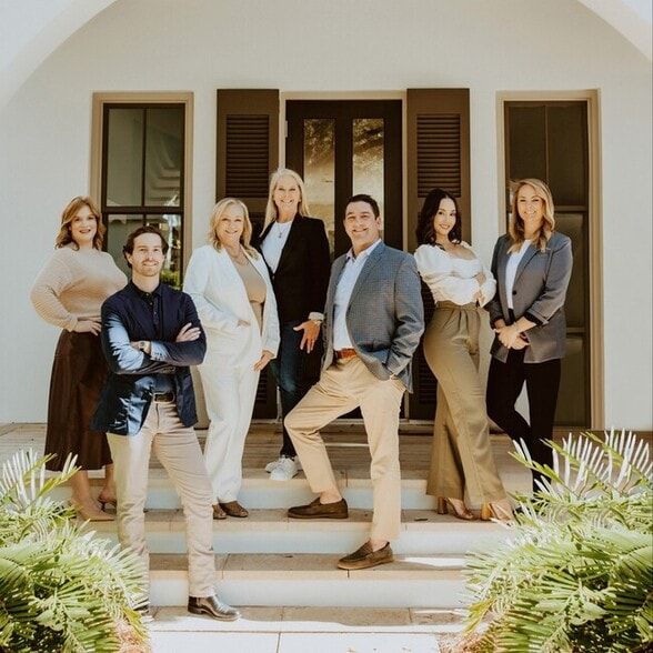 Land Listing Agent Photo