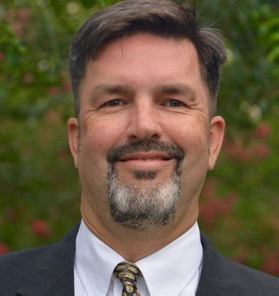 Land Listing Agent Photo