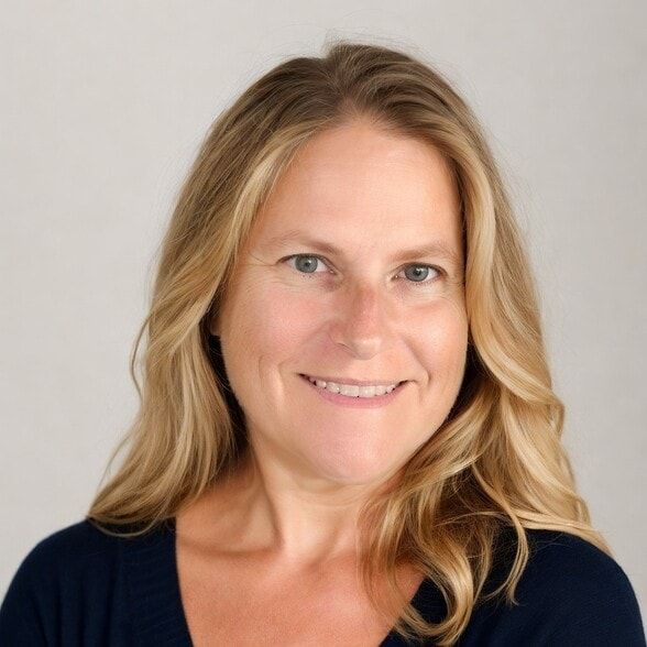 Land Listing Agent Photo