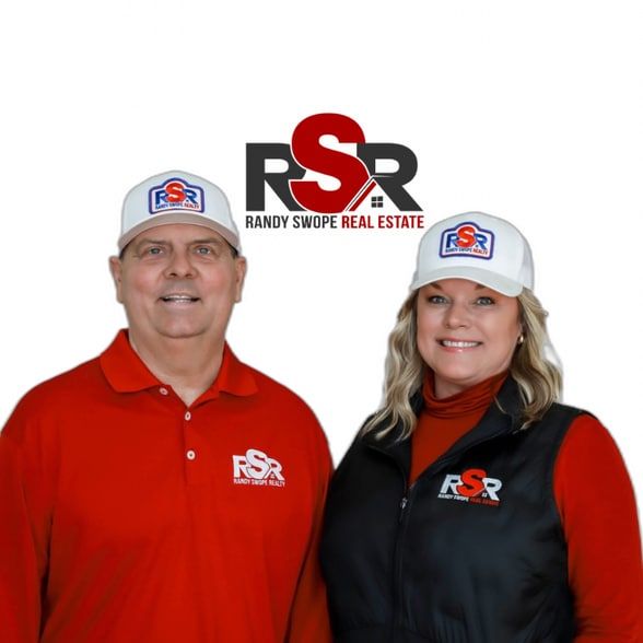 Land Listing Agent Photo