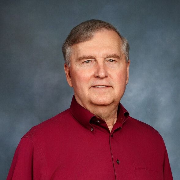 Land Listing Agent Photo