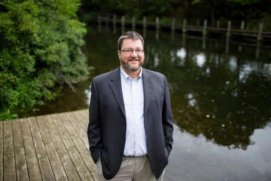 Land Listing Agent Photo