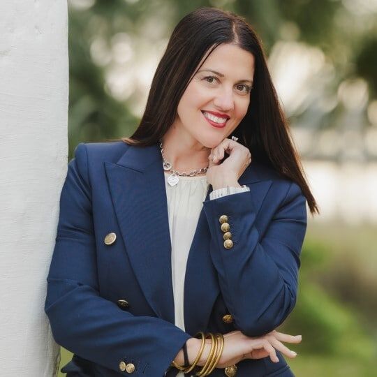 Land Listing Agent Photo