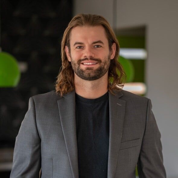 Land Listing Agent Photo