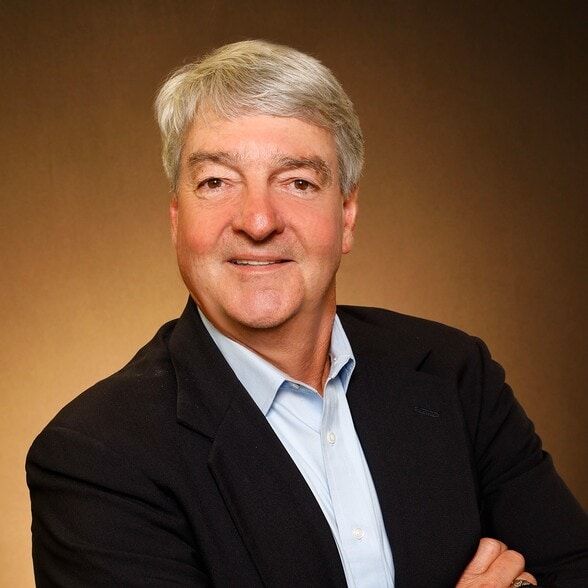 Land Listing Agent Photo