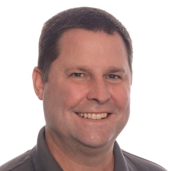 Land Listing Agent Photo