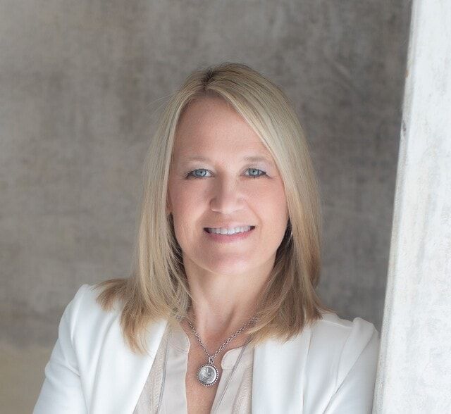 Land Listing Agent Photo