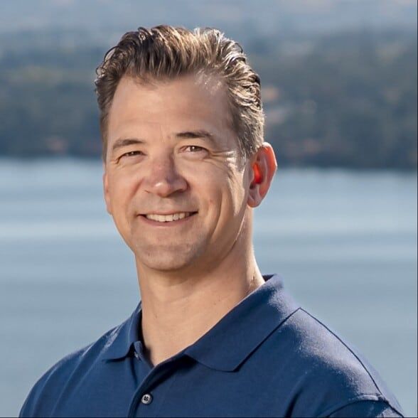 Land Listing Agent Photo