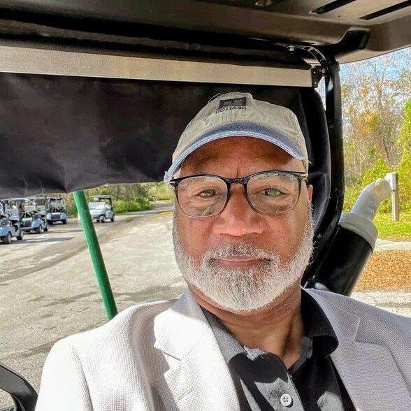 Land Listing Agent Photo