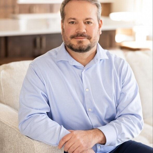 Land Listing Agent Photo