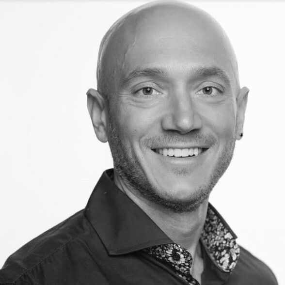 Land Listing Agent Photo