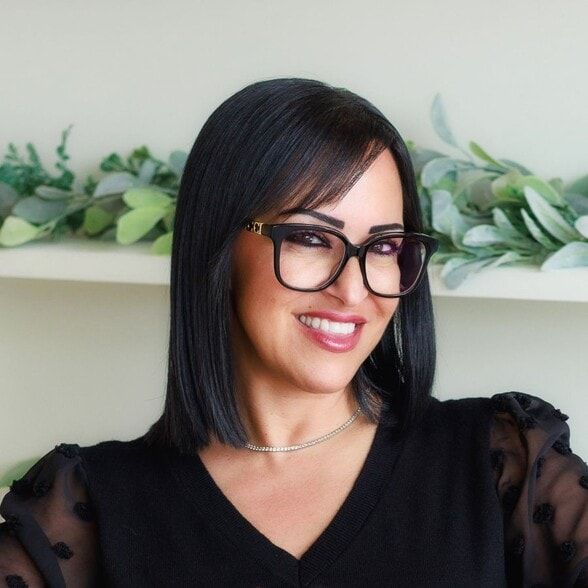 Land Listing Agent Photo