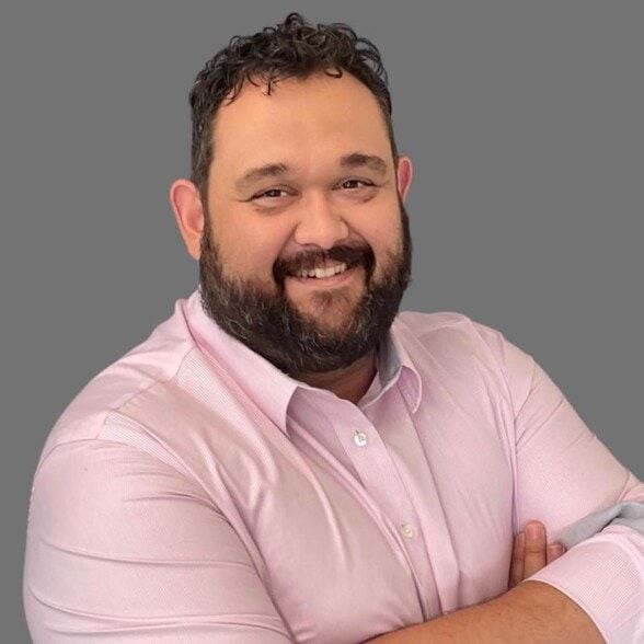 Land Listing Agent Photo