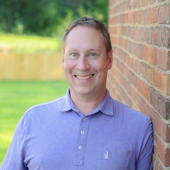 Land Listing Agent Photo