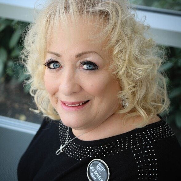 Land Listing Agent Photo