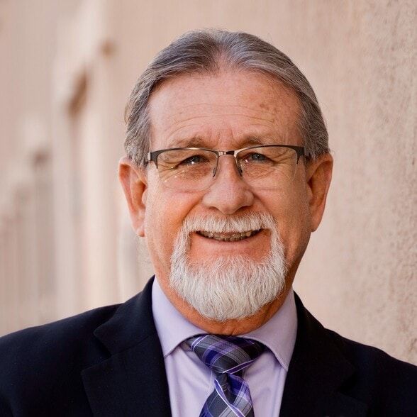 Land Listing Agent Photo