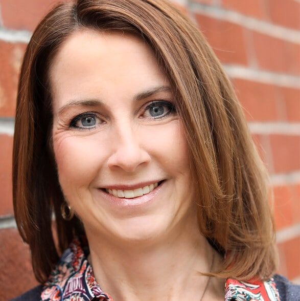 Land Listing Agent Photo