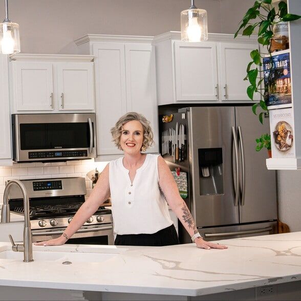 Land Listing Agent Photo