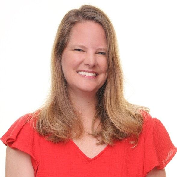 Land Listing Agent Photo