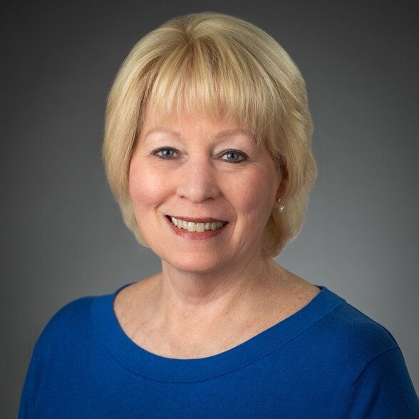 Land Listing Agent Photo