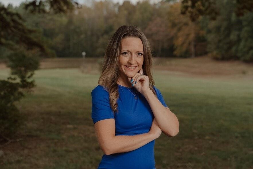 Land Listing Agent Photo