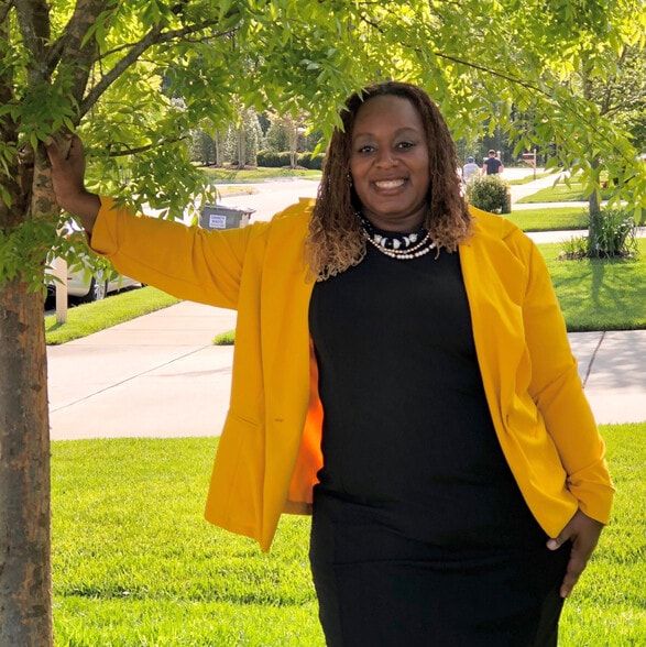 Land Listing Agent Photo