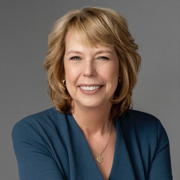 Land Listing Agent Photo